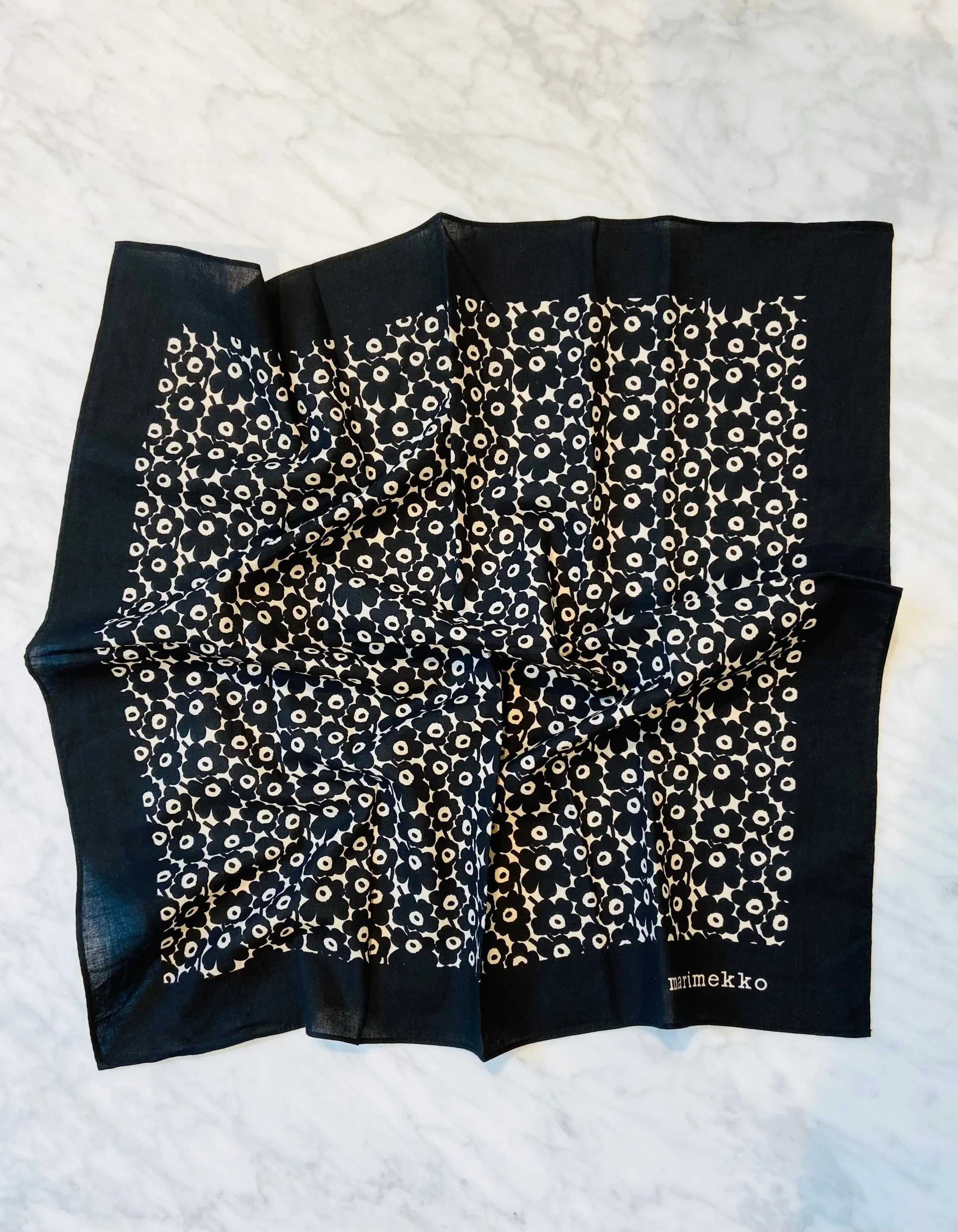 astrilli pikkuinen unikko - bandana